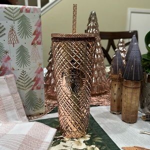 NWT Starbucks 2023 Rose Gold Venti Tumbler 24 oz.